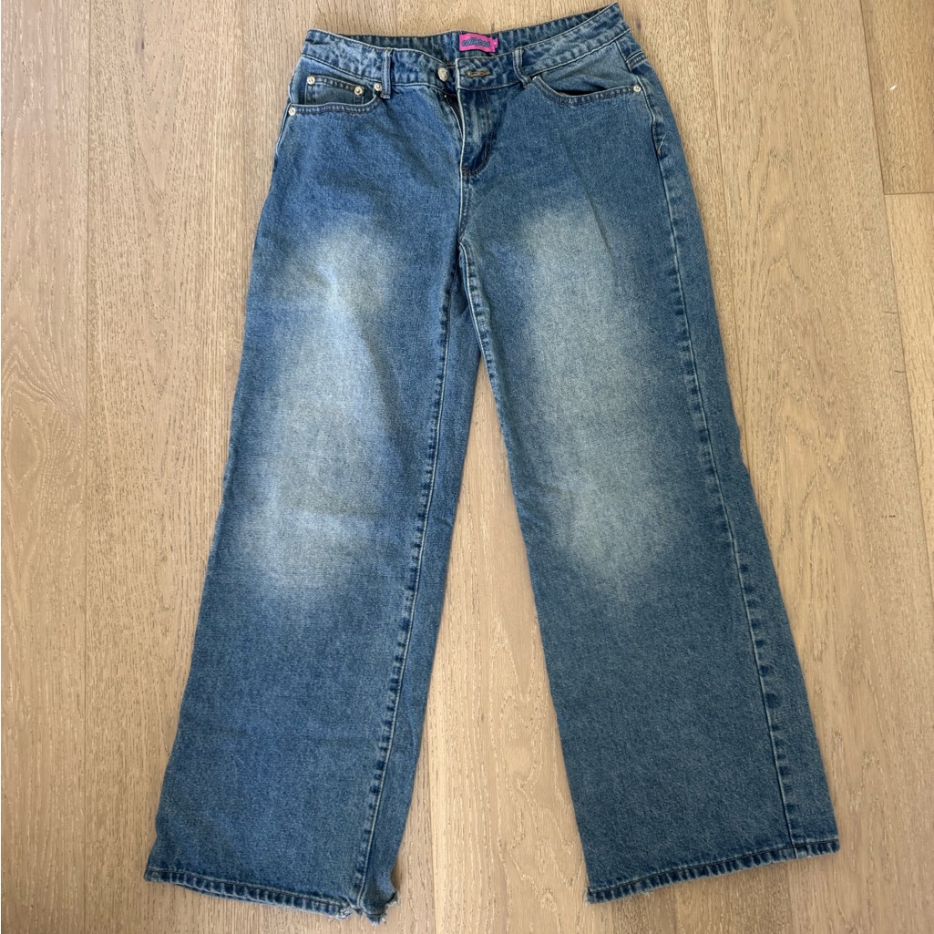 4 Pairs Of The Cutest Jeans